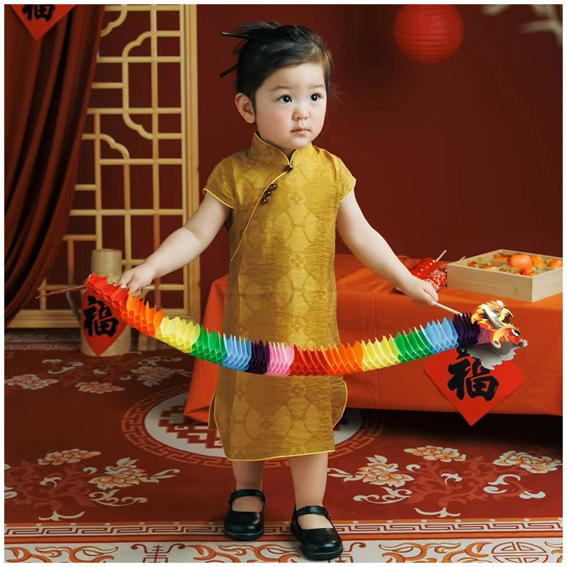 新年2-10岁女童摄影服装黄色旗袍龙年拍照道具中国风影楼艺术照