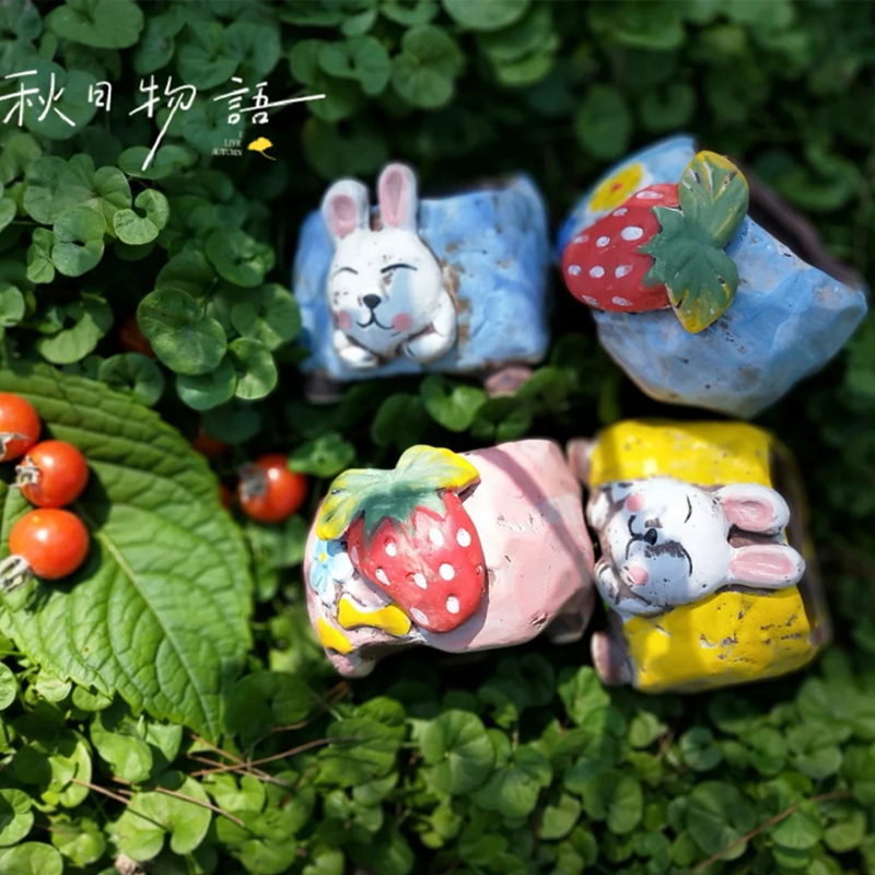 多肉花盆可爱小兔子草莓创意卡通手绘陶瓷好看的粉色控型肉肉盆栽