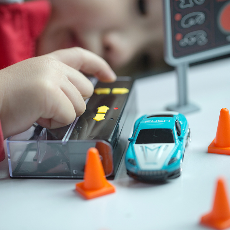 儿童玩具遥控车迷你小型掌上遥控器充电一体赛车跑车男孩小汽车