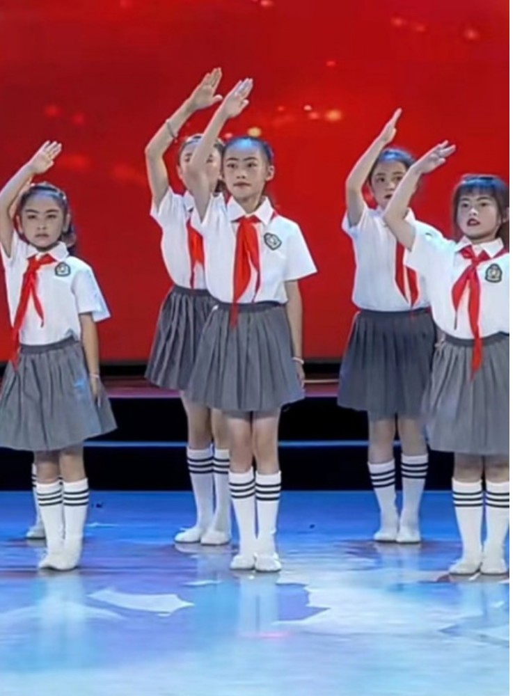元旦儿童大合唱团演出服中小学生红领巾诗歌朗诵歌唱祖国表演服装