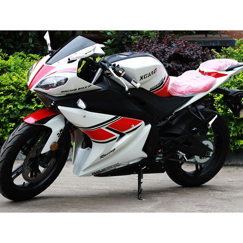 。新感觉250摩托车配件XGJ250-21升级版新春版右挡风外壳原装配件