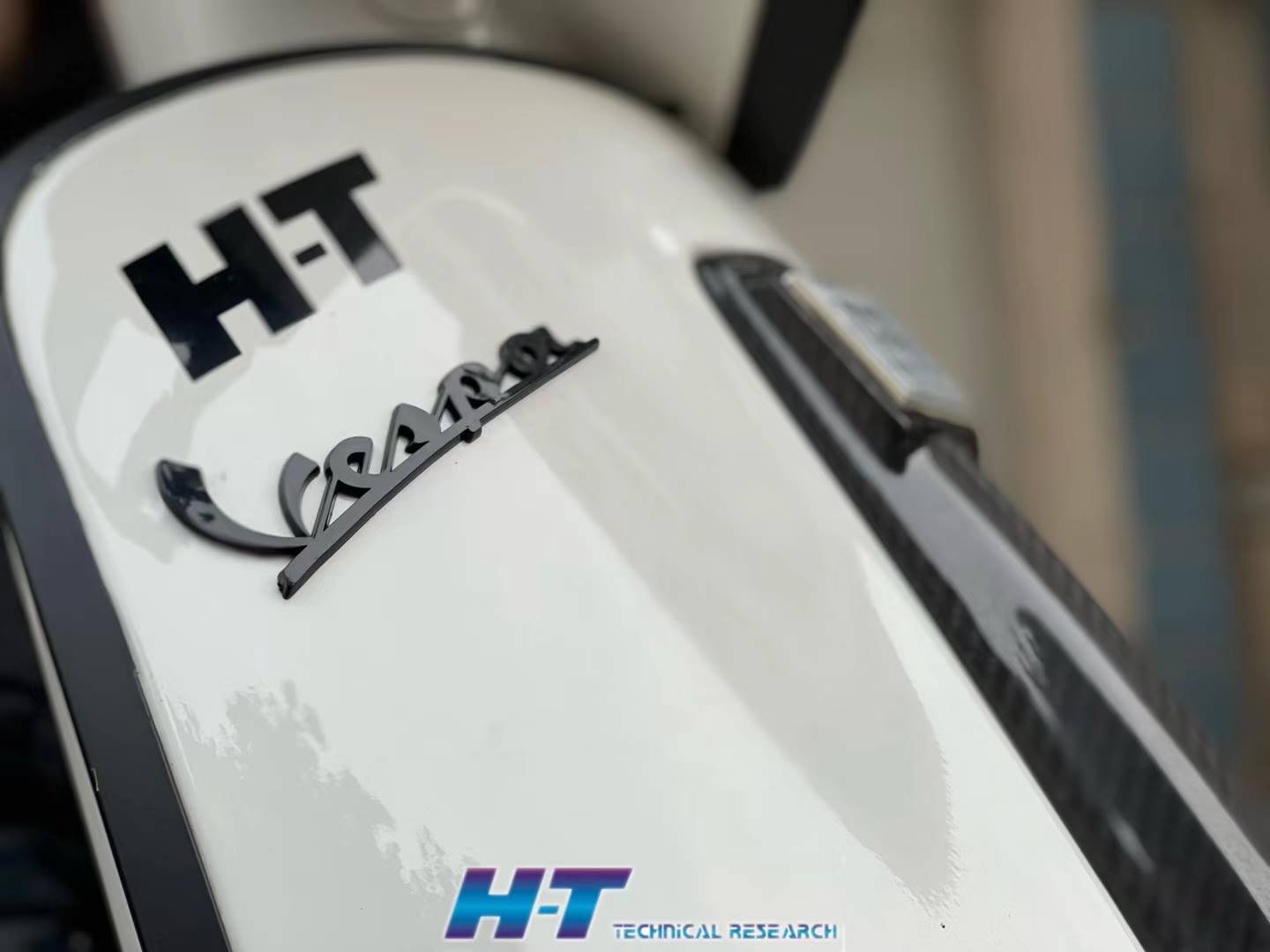 比亚乔宗申vespa摩托改装GTS冲刺黑化原厂立体车贴车标贴纸品牌标