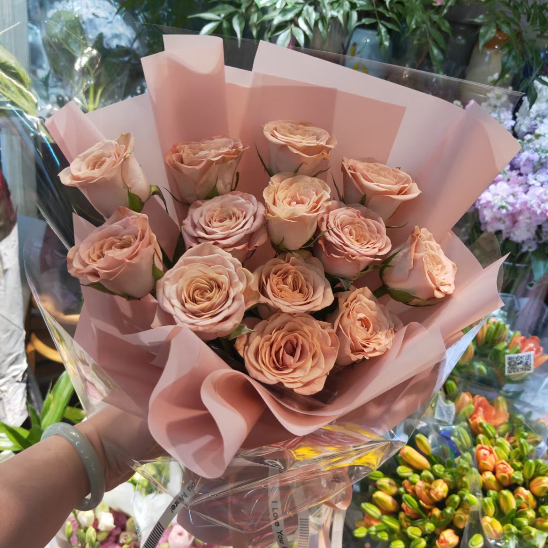 武汉鲜花店 13朵玫瑰 武汉市区送货上门 配送到家