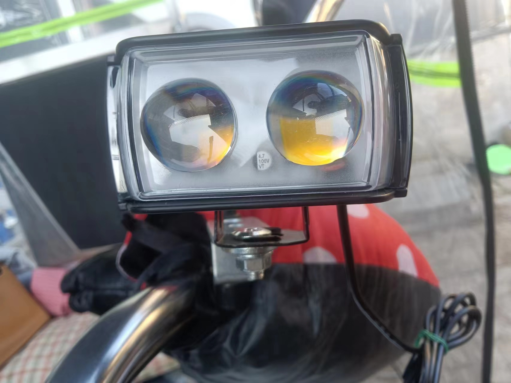 电动车大灯LED前大灯泡电瓶车踏板车摩托车改装超亮远近光12V-80V