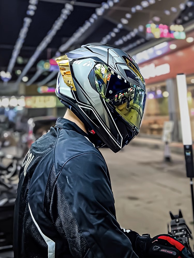 摩托车头盔男女士蓝牙机车全覆盖式四季防雾保暖通用复古个性全盔