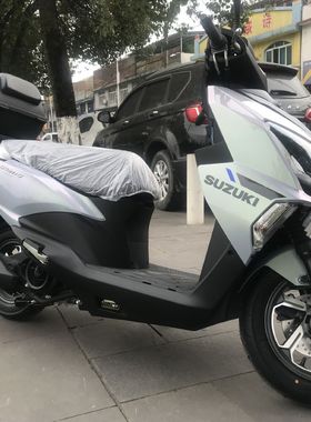 轻骑铃木UY125T-A踏板摩托车全新整车二轮摩托车电喷城市代步车