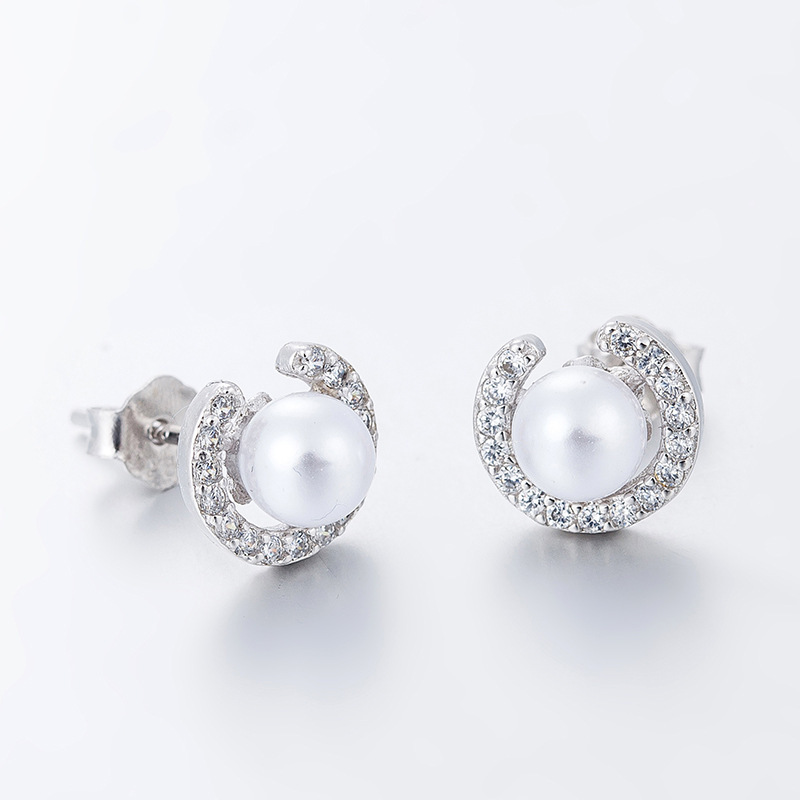新款日韩珍珠C形微镶钻淡水扁珠基础款耳钉通勤百搭高级感耳饰品