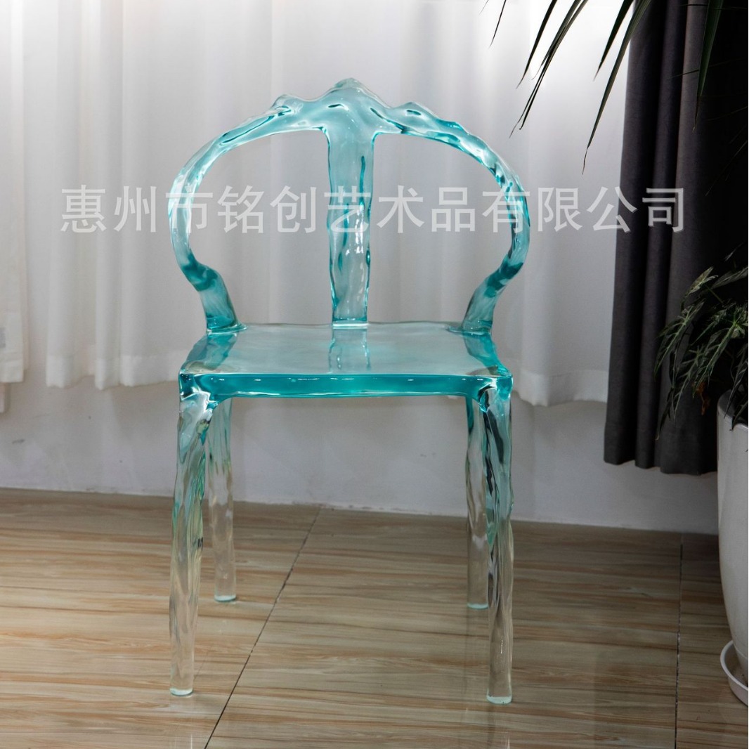 意大利异形透明树脂椅环氧水晶客厅餐桌椅罗奇堡小红书亚克力扶手