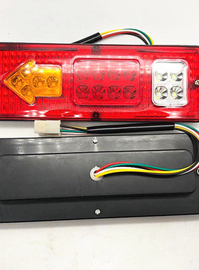 三轮摩托车 电动三轮车配件 LED尾灯总成 12V三节尾灯转向一体