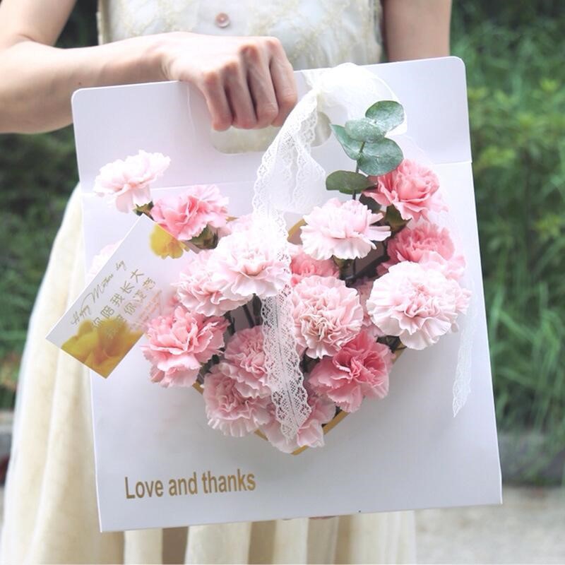母亲节手提花盒女神节玫瑰鲜花花束包装袋镂空心形纸质礼盒手拎袋