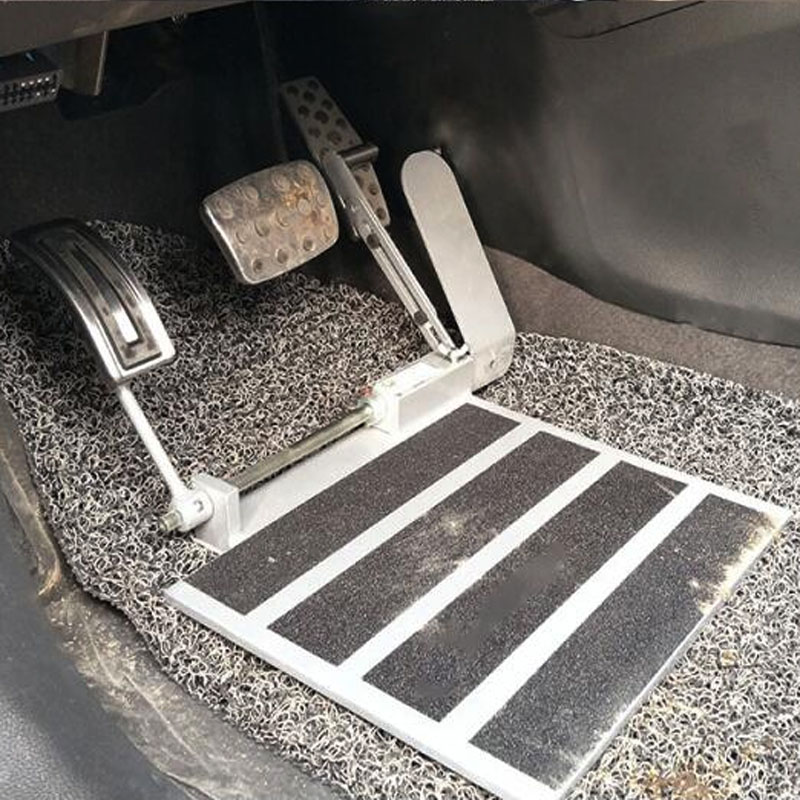 c5驾照汽车油门左脚改装件残疾人驾驶左脚油门辅助装置新款可备案