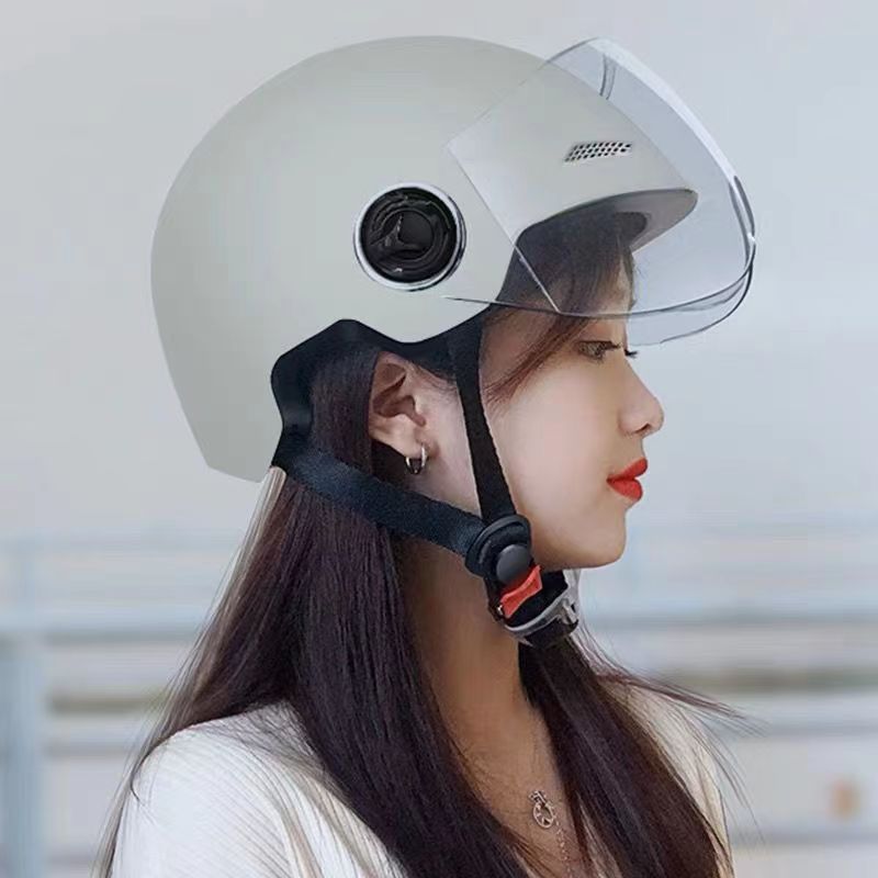 新款正品3C电瓶电动摩托车男女通用四季夏季骑行安全头盔头围可调