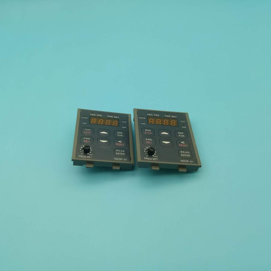 三菱变频器面板FR-DU04通用A500/A520/A540/F500/F520/F540控制