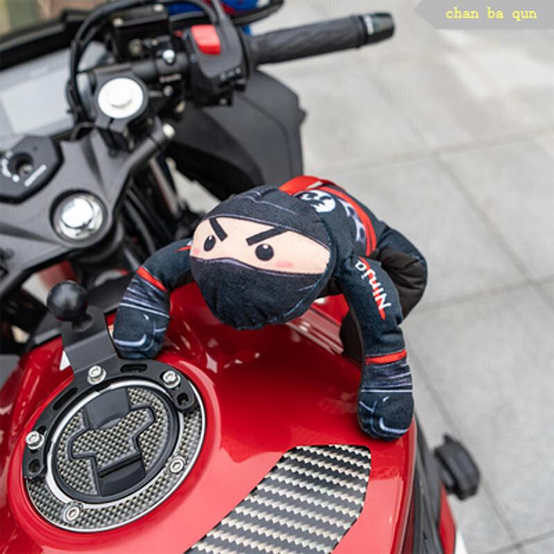 摩托车油箱磁铁玩偶装饰品公仔个性改装摆件可爱小装饰磁吸娃娃
