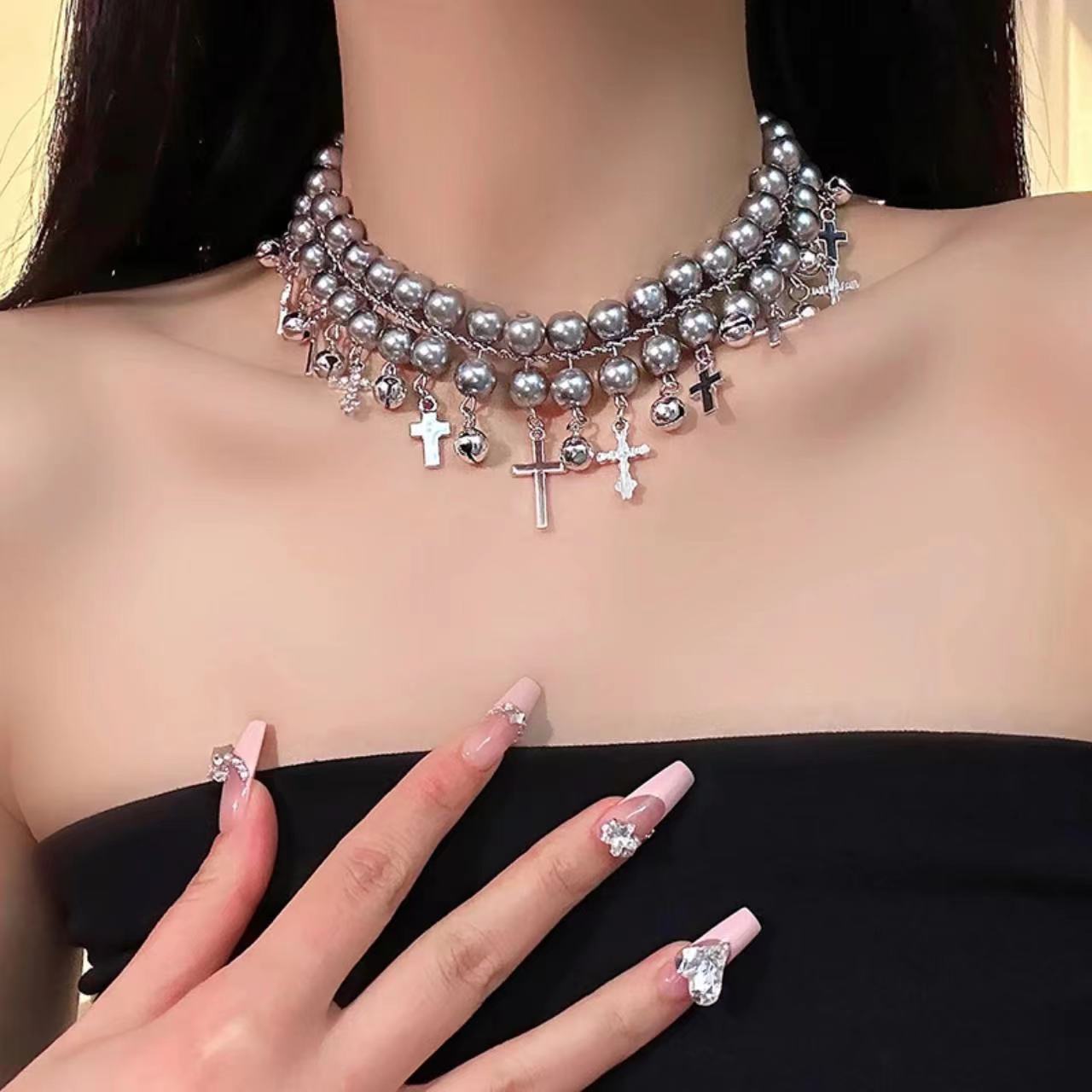 甜酷珍珠十字架铃铛潮流项链女个性叠戴锁骨链小众设计气质颈链潮