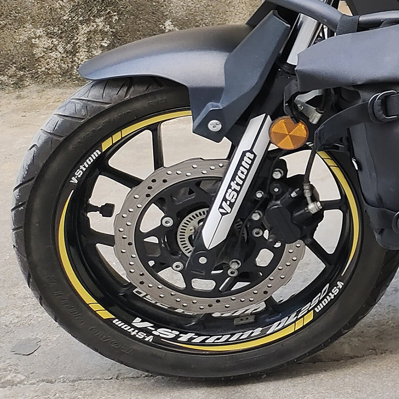 摩托车轮胎反光圈适用于铃木DL250轮毂防水贴膜个性英文字母前叉S