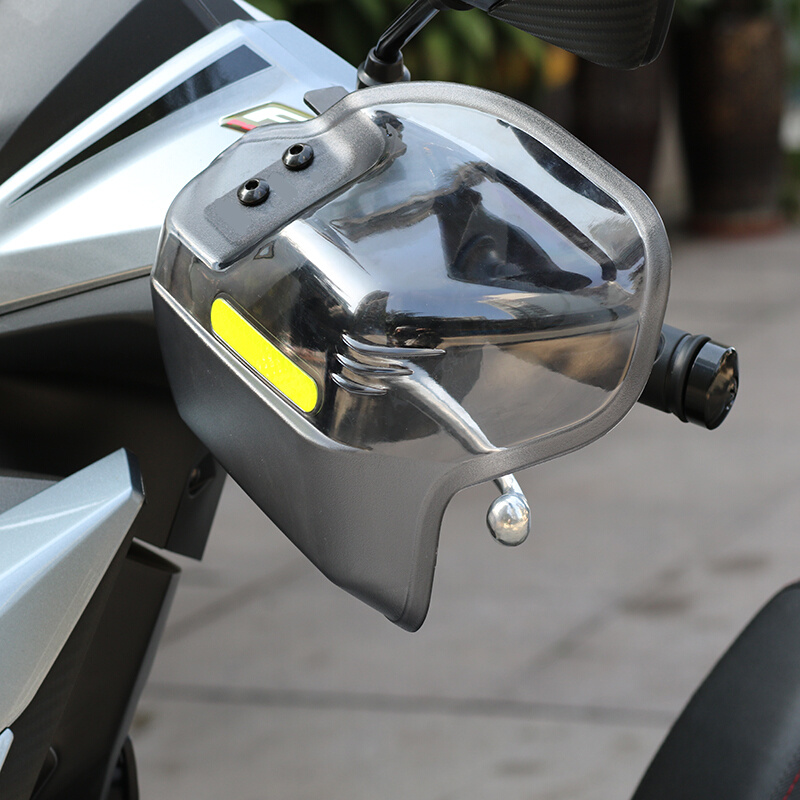 踏板摩托车前罩改装Y风挡护手电动车护手挡风板通用UY125手把配件