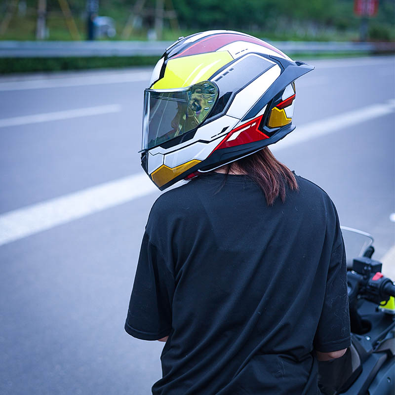 Orz摩托车头盔3C认证男女全盔机车安全帽四季情侣大尾翼可加蓝牙