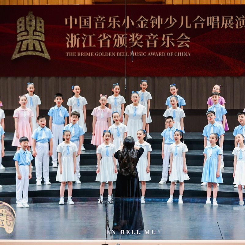 六一儿童爱国朗诵演出服中小学生大合唱舞台表演歌唱祖国主持礼服