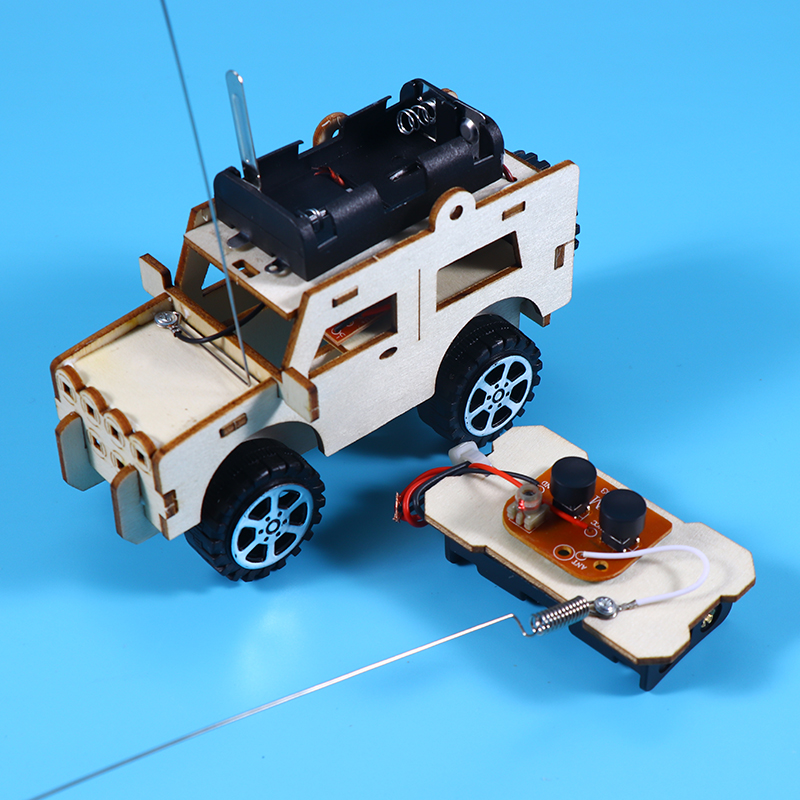 创新科技小制作遥控吉普车电动四驱玩具学生手工自制礼物科学实验