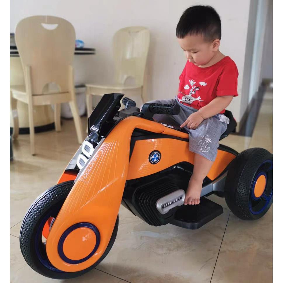 贝多奇儿童飓风电动摩托车三轮车小女孩双人可坐男孩充电双驱玩具