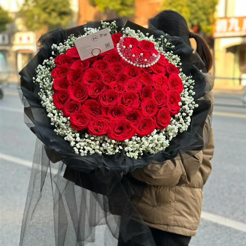 同城配送女友生日52红玫瑰花束鲜花速递甘肃兰州市城关安宁西固区