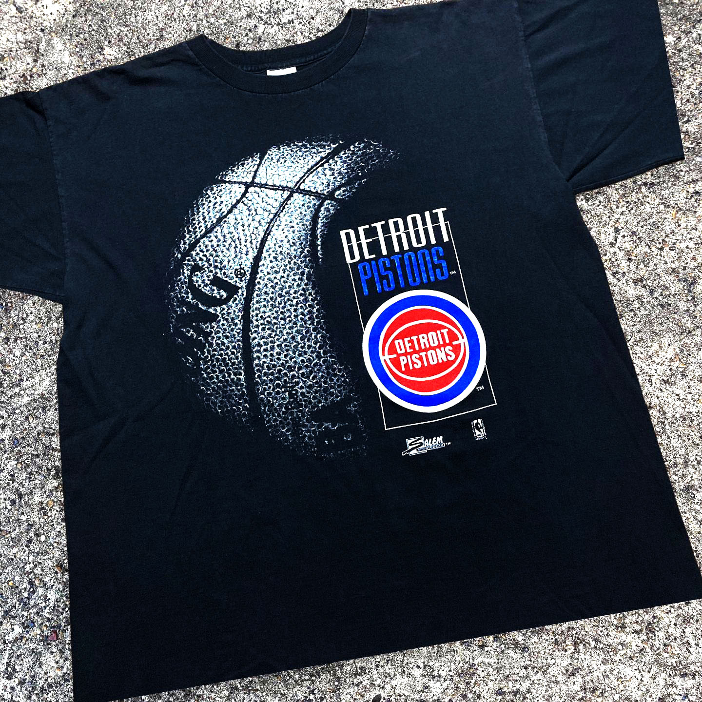 学生好物推荐！Detroit Pistons底特律活塞肌理感短袖T恤酷盖大码