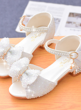 儿童凉鞋夏季公主水晶鞋2024新款女童高跟鞋小女孩软底白色演出鞋