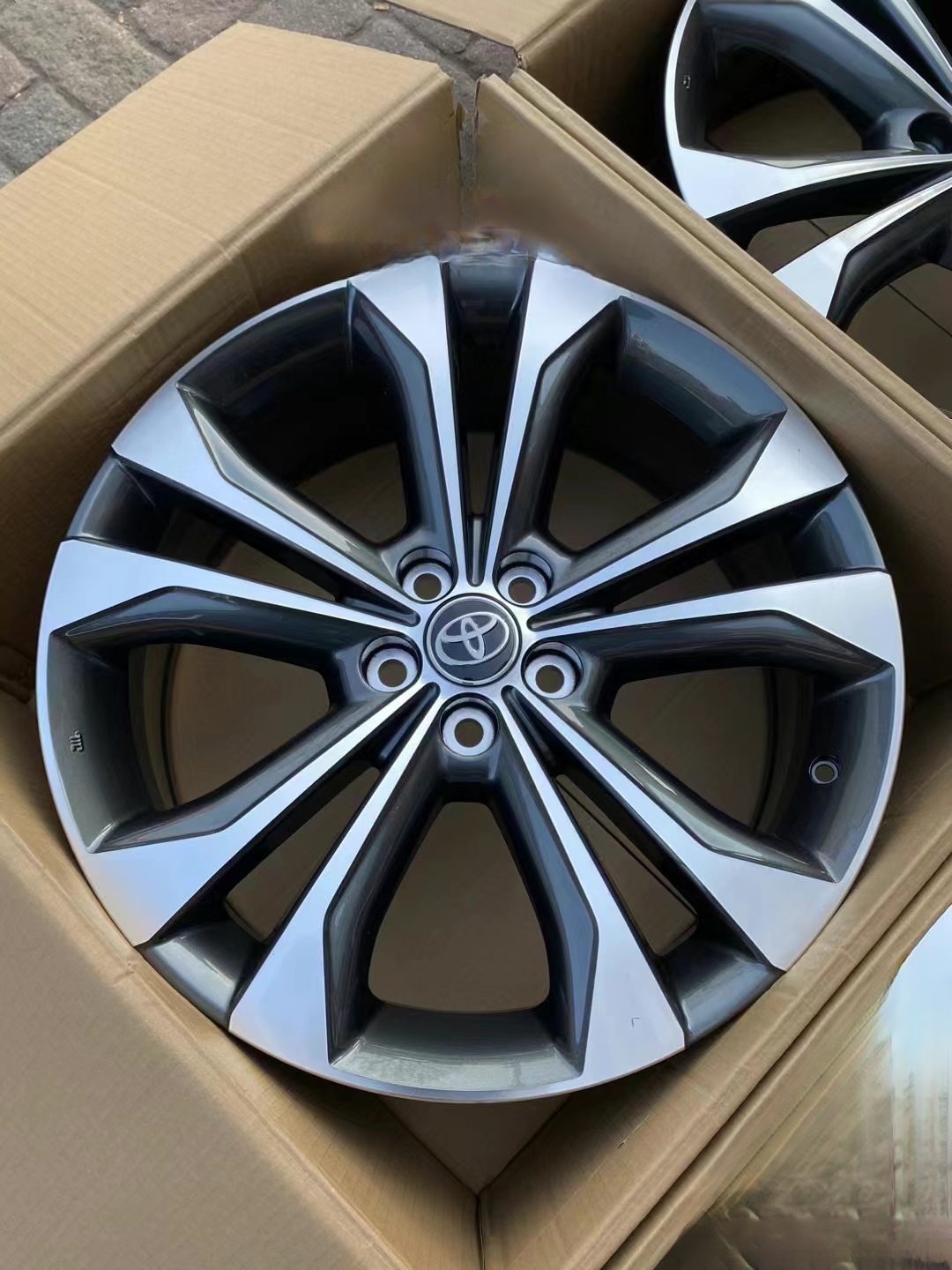 丰田格瑞维亚原厂20寸轮毂 全新正品 适用汉兰达 塞纳改装升级