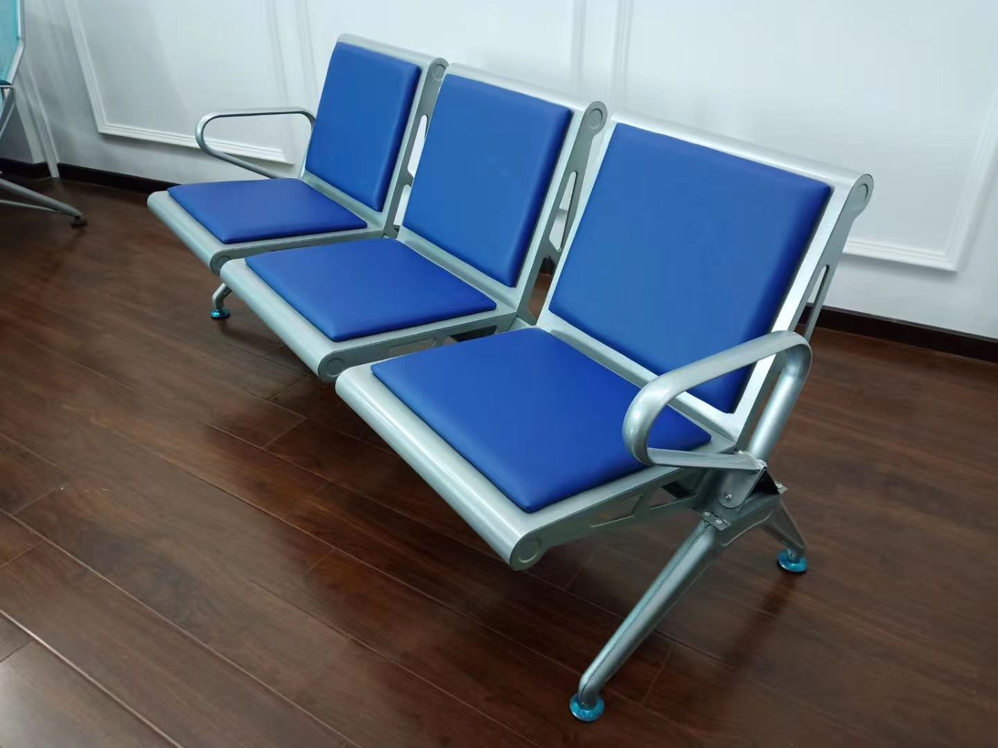 机场椅加厚横梁三人联排椅加皮垫银行等候椅医院输液椅车站候车厅