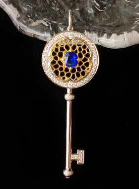 花冠珠宝高级定制18K金钻石斯里兰卡天然蓝宝石吊坠钥匙项链彩宝