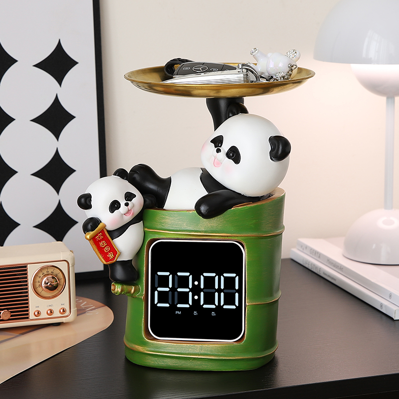 可爱熊猫桌面卧室玄关床头电子时钟摆台式钟表摆放式高级感装饰品