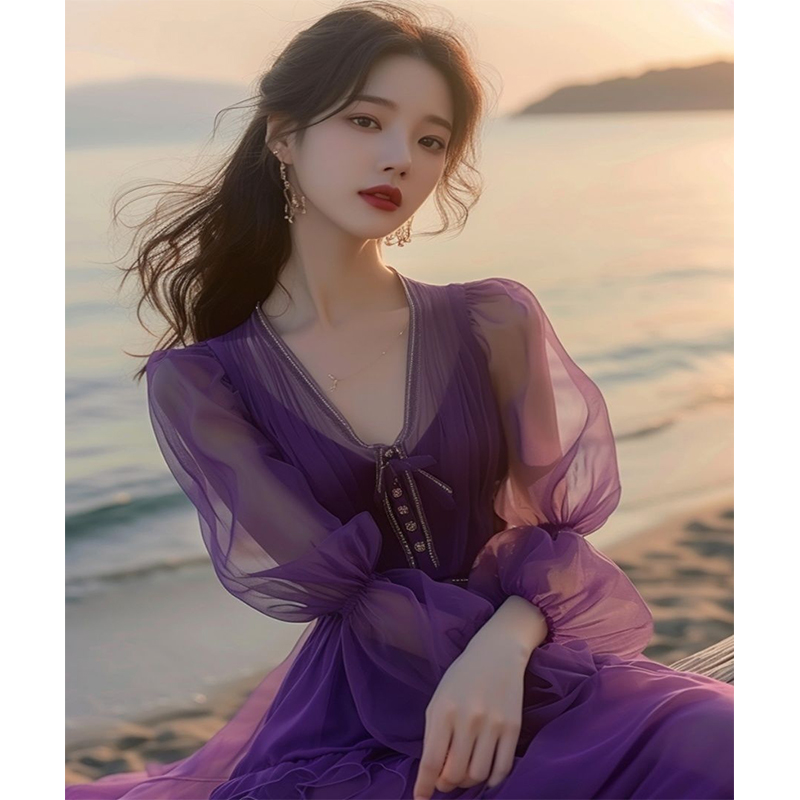 今年流行的漂亮裙子2024新款长裙春夏装沙滩裙胖mm显瘦紫色连衣裙