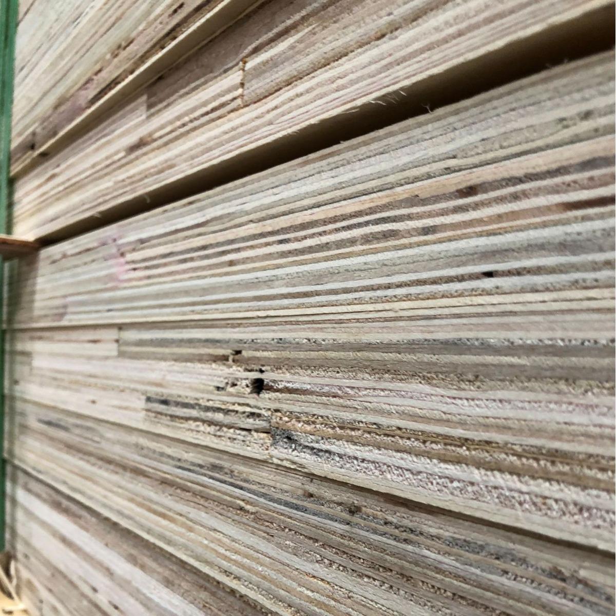 供应各种规格尺寸平铺条子板 废旧模板平铺木方 质优价廉