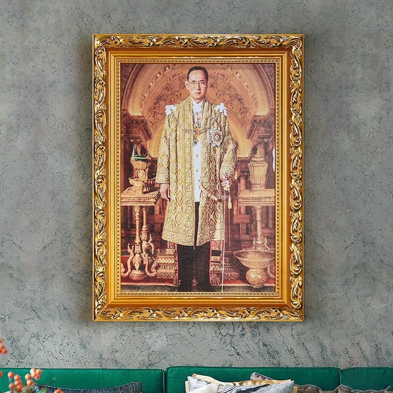 异丽泰国国王装饰画有框办公室普密蓬画像墙画挂画70周年壁饰挂件