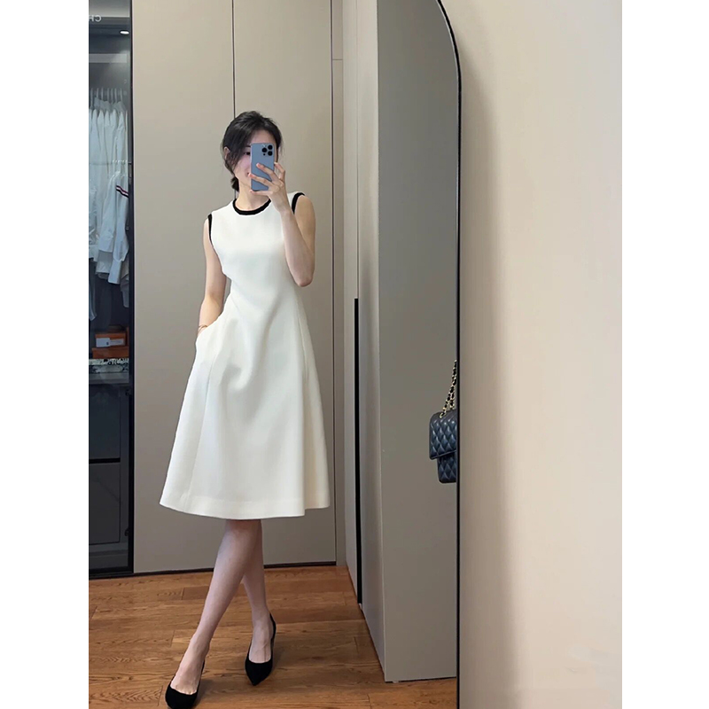 夏季新款高档优雅气质白色长裙收腰女人味通勤A版无袖纯色连衣裙