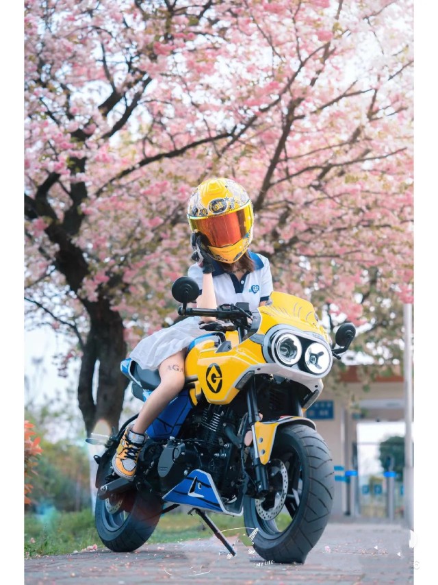 春风ST狒狒125电喷摩托车男士燃油代步迷你新款XO小猴子跨骑街车