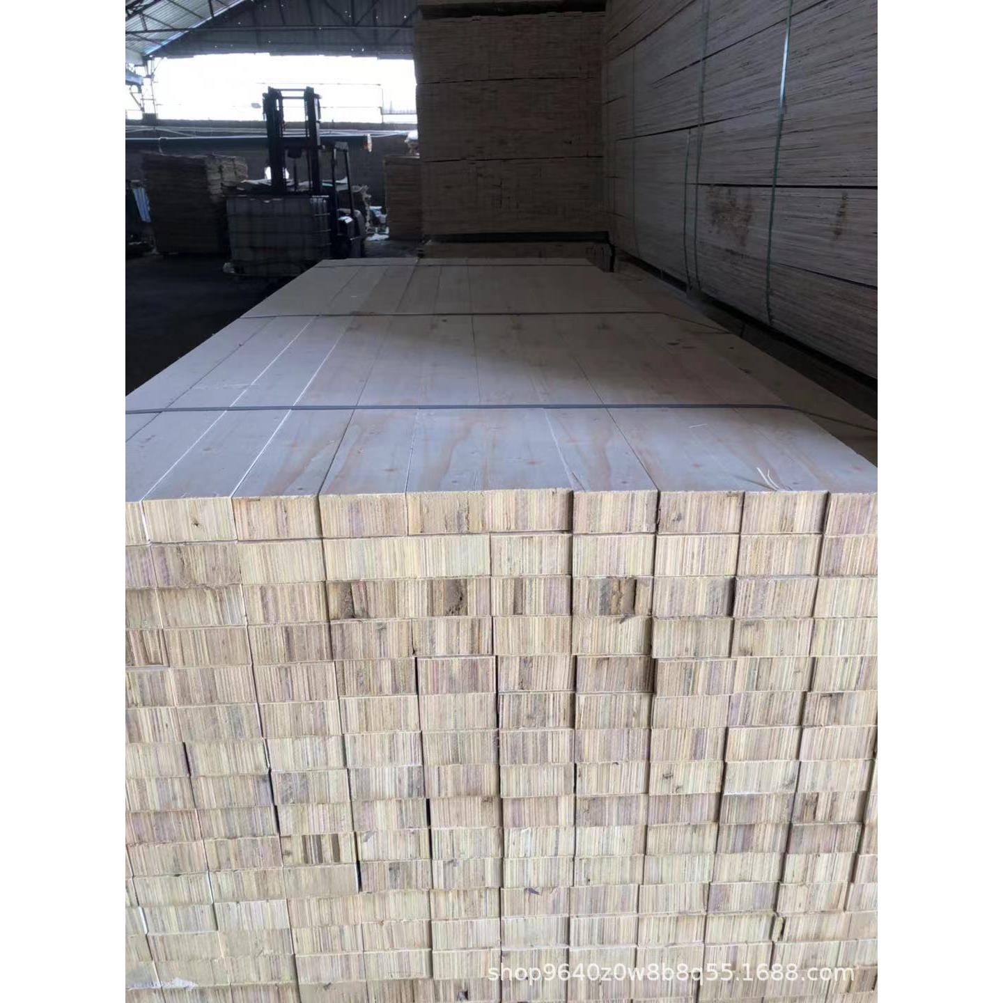 大量供应各种规格尺寸废旧模板木方 立铺木方 立铺条子板