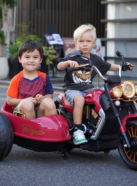 八嘎车儿童电动摩托车双人可坐宝宝玩具车男女孩生日礼物充电三轮