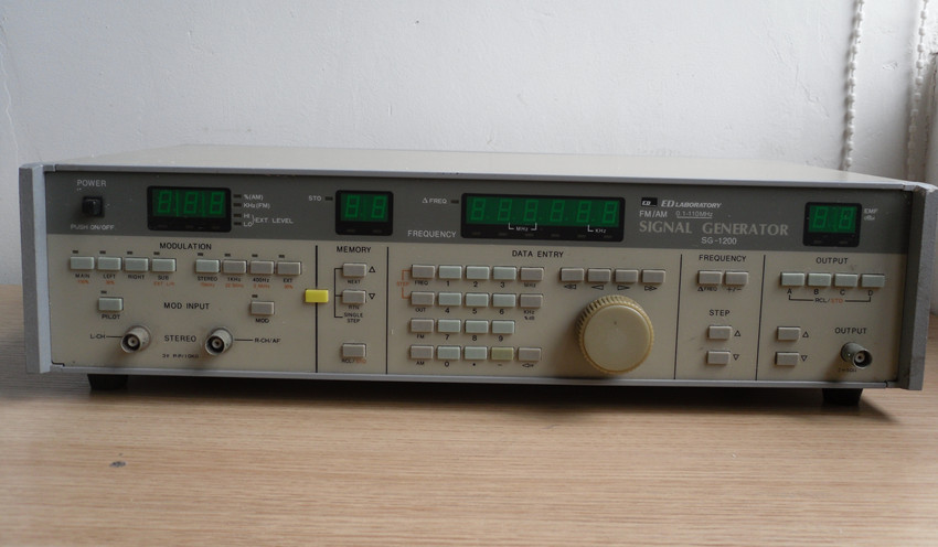 立体声标准信号发生器 SG-1200信号源