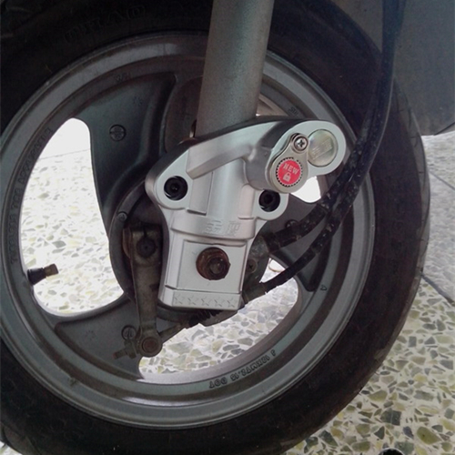 适用踏板锁DIO 鼓刹锁110T 防盗锁 轮锁 本田摩托车锁 前轮锁