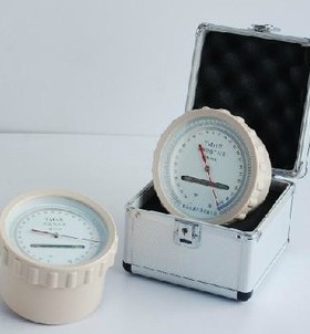 空盒气压表 DYM3-1型 高原型空盒气压计 大气压力表 带铝合金箱