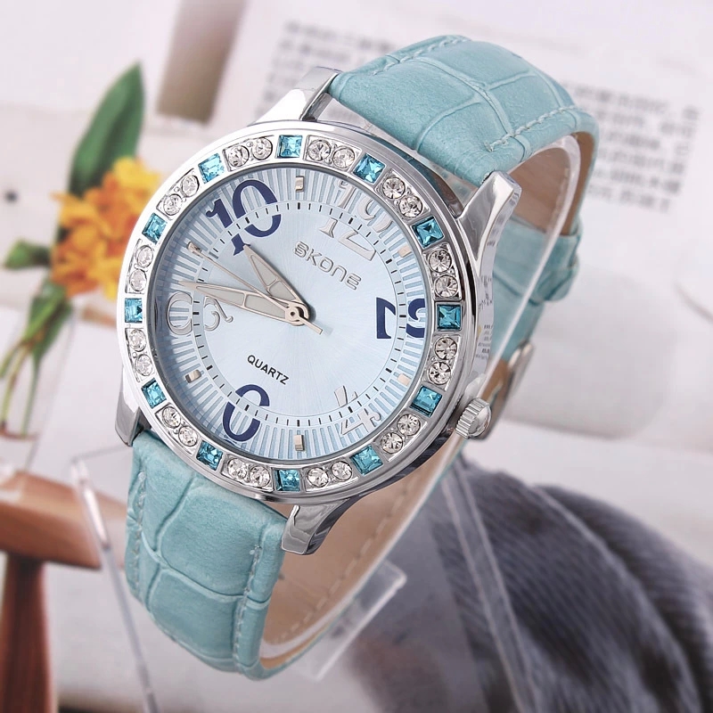 2016速卖通新款韩版时尚女士镶钻皮质手表 休闲森女皮革手表