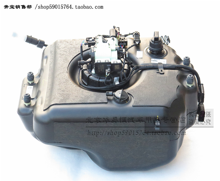 适用于奔驰 ML300 ML350 ML320 GL320 GL350 柴油尿素箱 尿素泵
