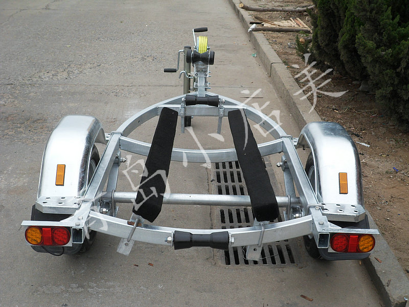 立式单人摩托艇拖车游艇拖车路亚艇拖车适用于2.3米单人摩托艇