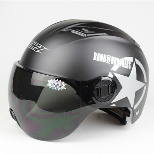 夏季摩托车头盔 防紫外线清爽 电动机车安全帽子 男女士哈雷头盔