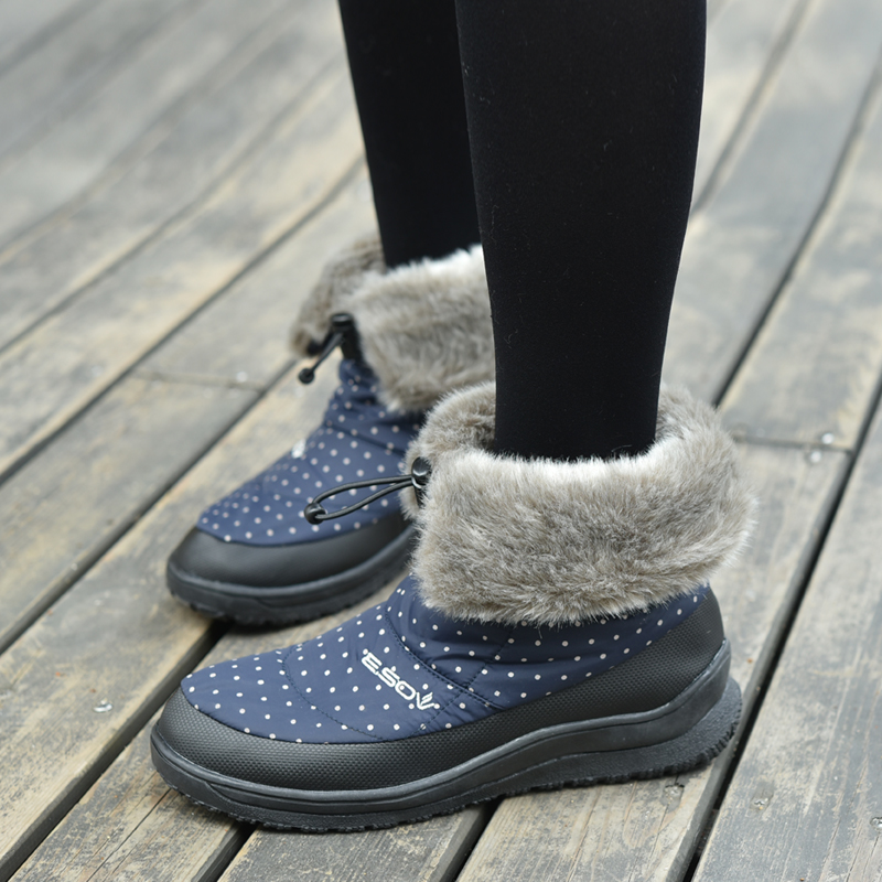 冬季新款时尚百搭韩国可爱圆点雪地靴防滑加绒保暖低筒雪地靴女潮