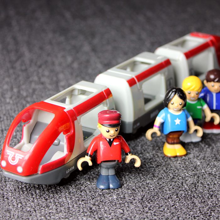 正品散货BRIO 红色旅行车组送小人 兼容宜家 米兔木制轨道
