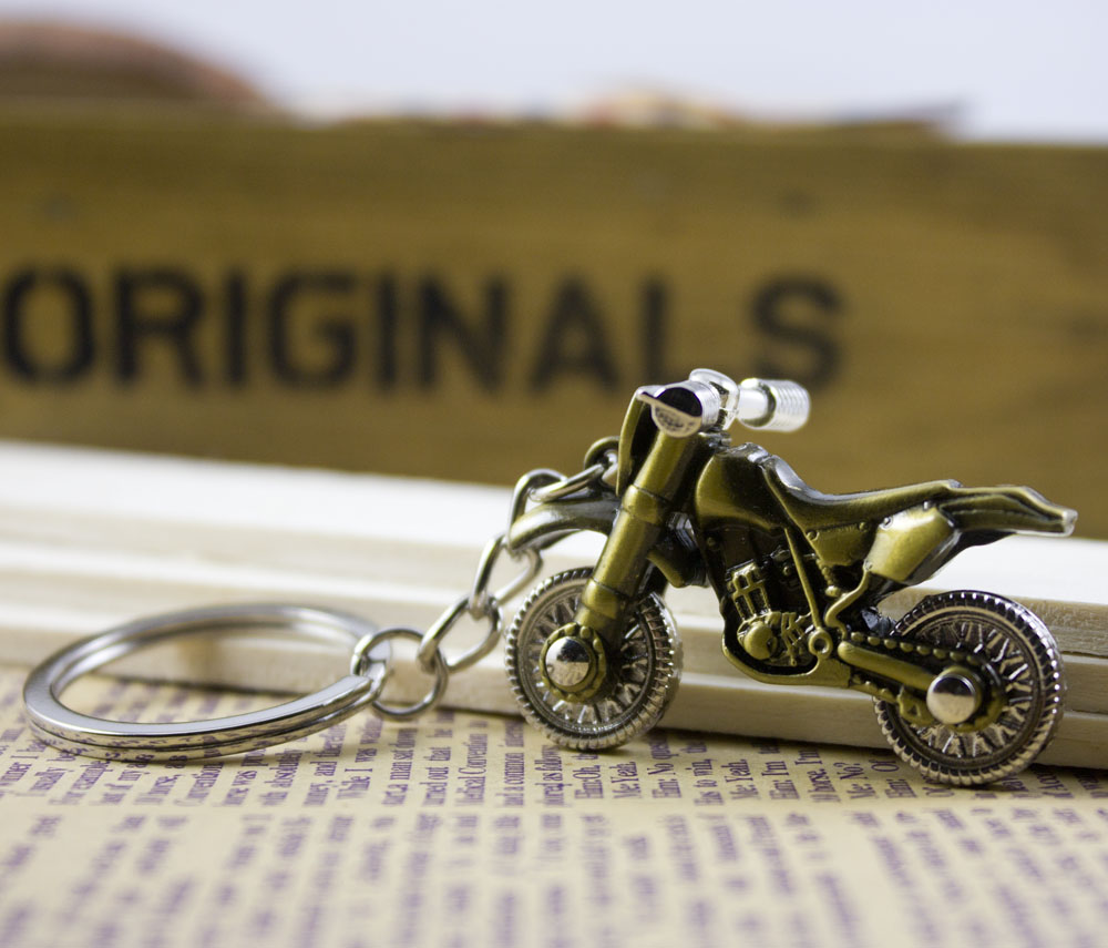高档个性男越野摩托车金属模型创意可爱迷你电动车小挂件钥匙扣