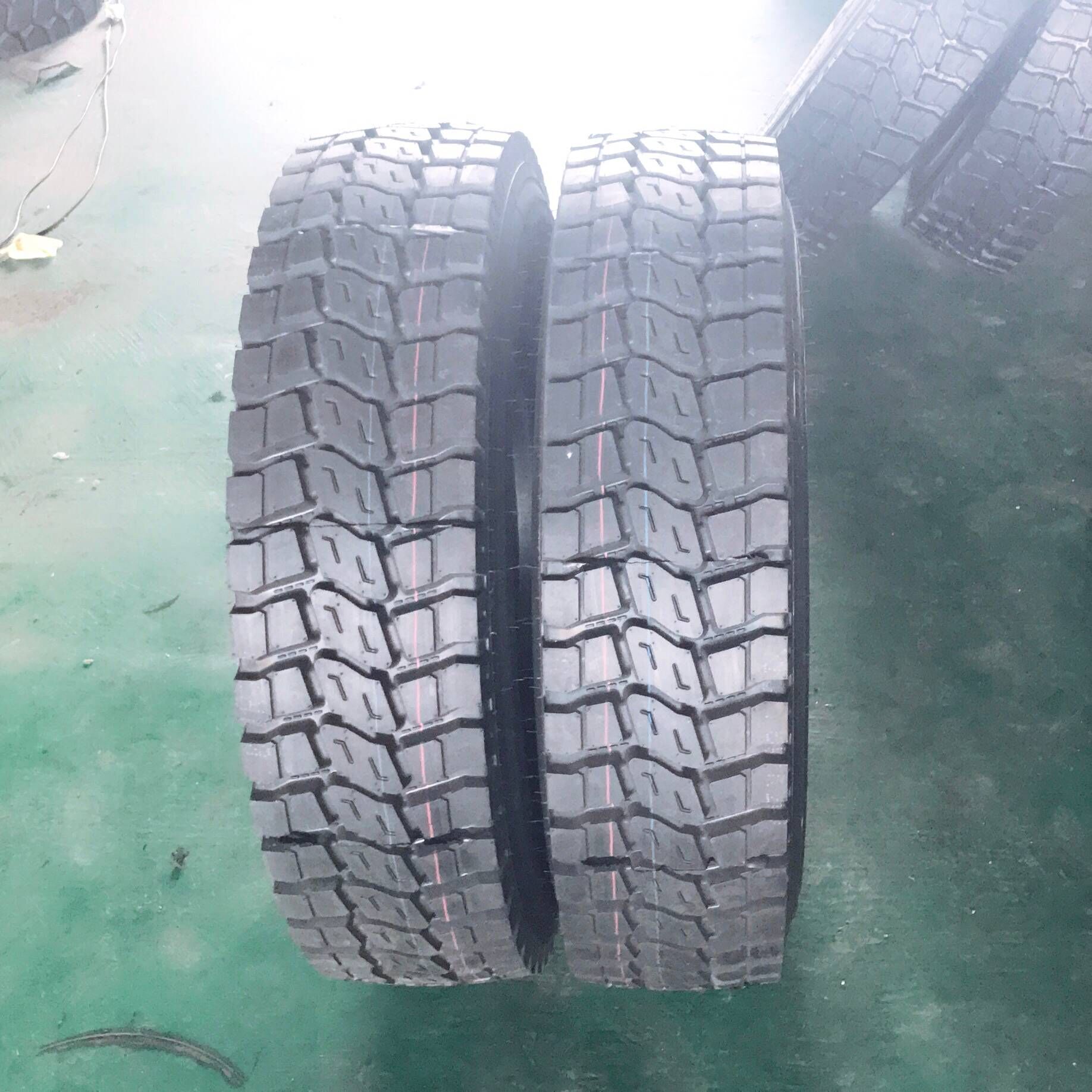 朝阳正品12.00R20轮胎钢丝真空胎实心耐磨加厚胎拖车汽车专用胎新